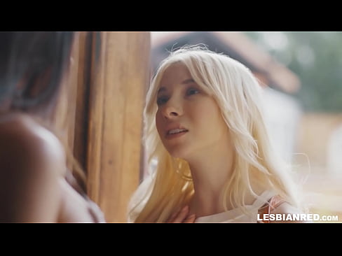 ❤️ Qiz bir necha oydan keyin uyga keladi va o'gay onasining mushukini yeydi Anal pornoda bizda ️❤